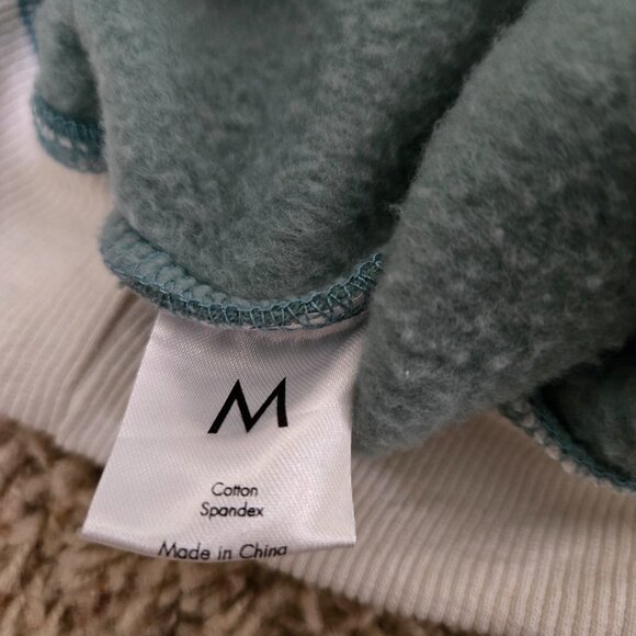 Ticticmimi Turquoise/Mint Womens Pullover Sweatshirt Size Medium - Picture 3 of 4